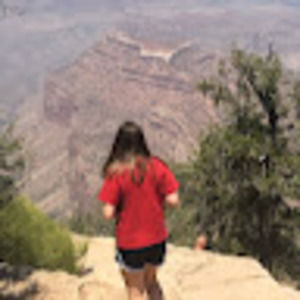 Meet your Posher, Tesia